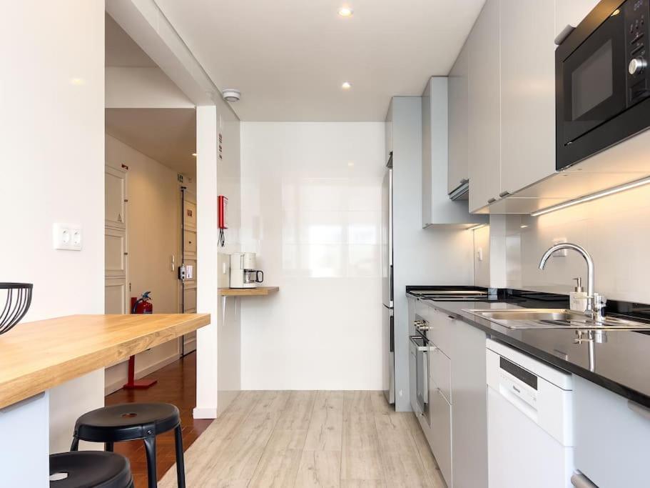 Апартаменты Olaias Lisbon 2 Bed Near Metro 2 Экстерьер фото